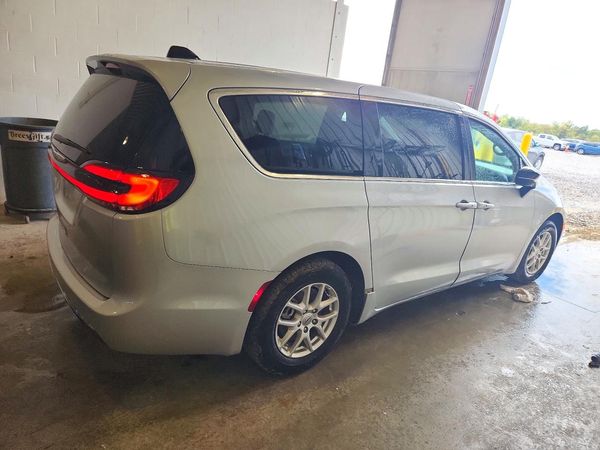 2024 CHRYSLER PACIFICA Touring L — PSRA
