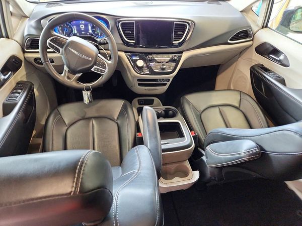 2024 CHRYSLER PACIFICA Touring L — CKPT
