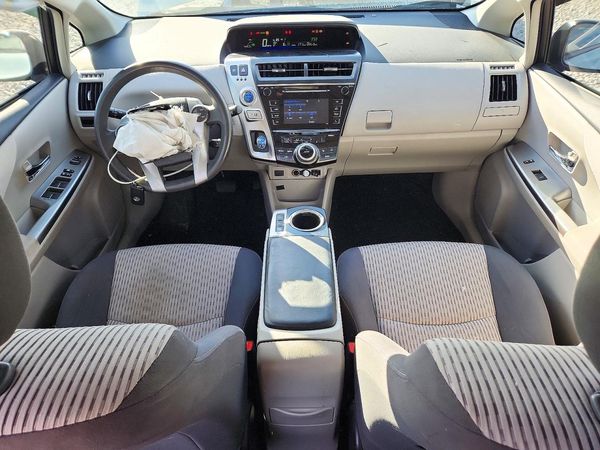 2015 TOYOTA PRIUS V TW — CKPT