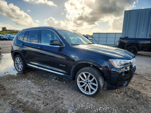 2016 BMW X3 xDrive28i — Passenger 3/4