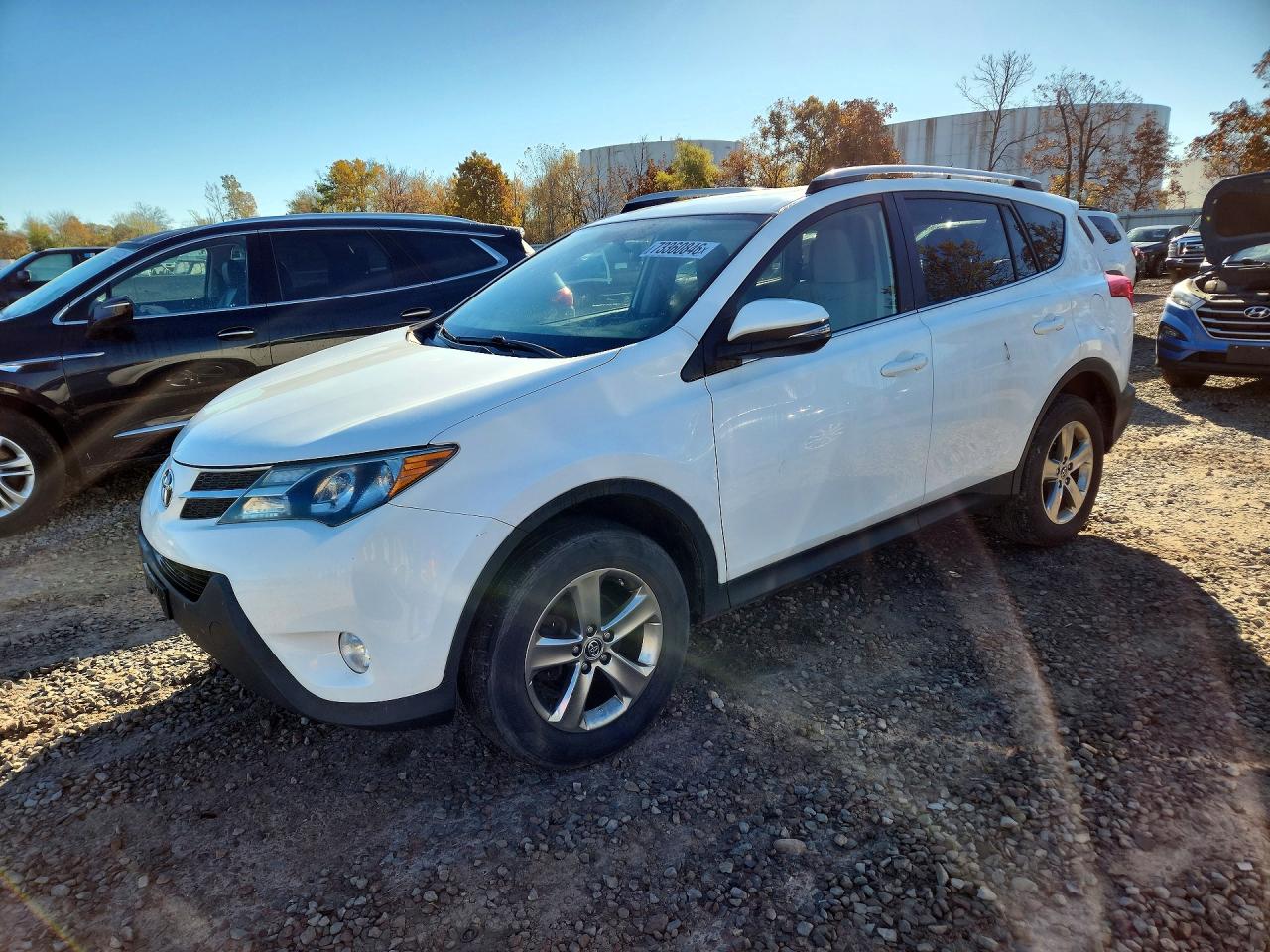 2015 TOYOTA RAV4 XLE (M Grade) — Front 3/4