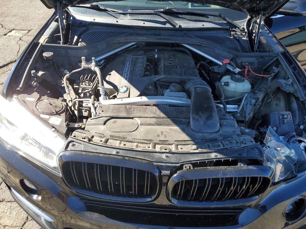 2017 BMW X5 xDrive35i — Engine bay