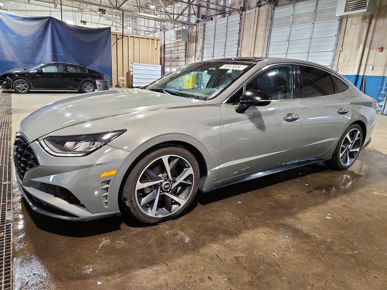 2023 HYUNDAI SONATA SEL Plus — Front 3/4
