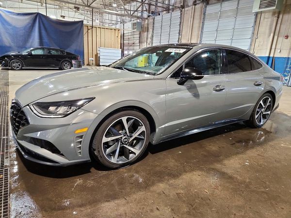 2023 HYUNDAI SONATA SEL Plus — Front 3/4