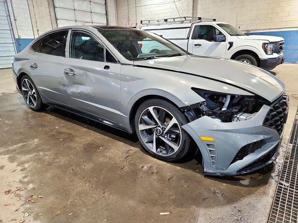 2023 HYUNDAI SONATA SEL Plus — Passenger 3/4