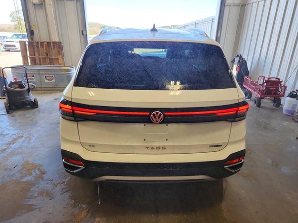 2025 VOLKSWAGEN TAOS 4Motion SE — DIRR