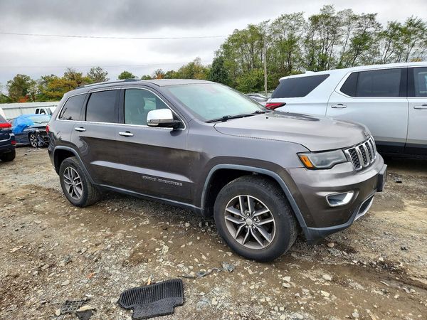 2017 JEEP GRAND CHEROKEE Limited — Passenger 3/4