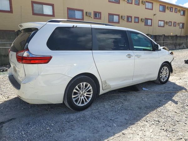 2015 TOYOTA SIENNA — PSRA
