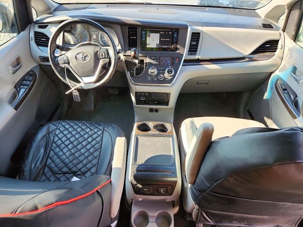 2015 TOYOTA SIENNA — CKPT