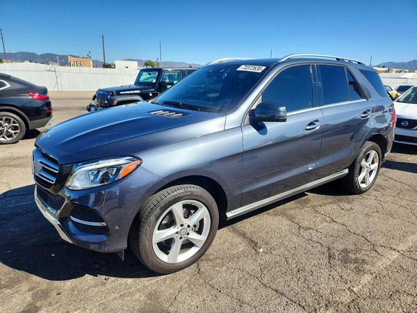 2016 MERCEDES-BENZ GLE GLE350 — Front 3/4