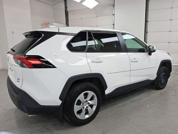 2022 TOYOTA RAV4 LE — PSRA