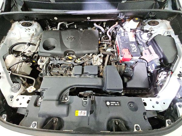 2022 TOYOTA RAV4 LE — Engine bay