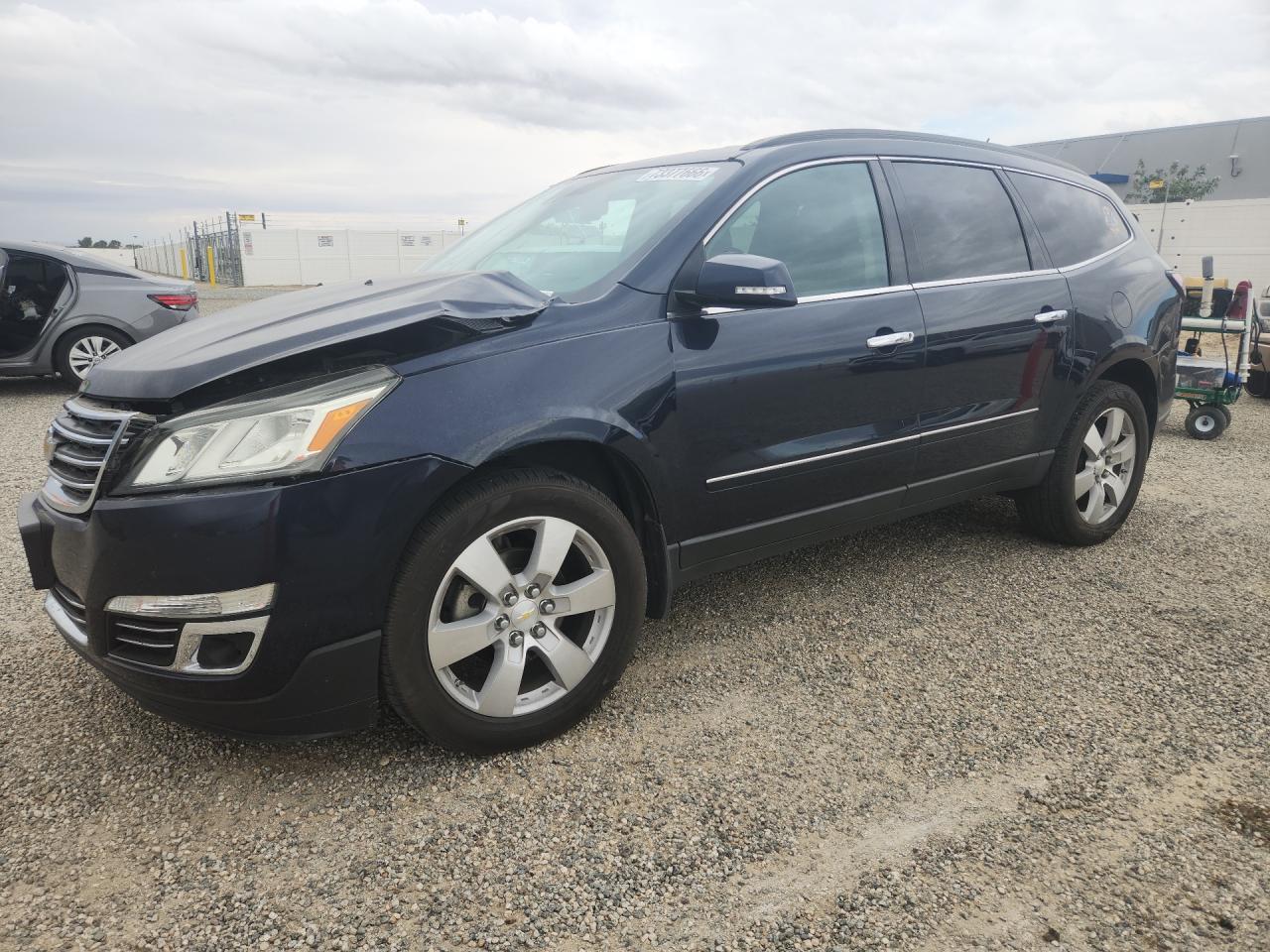 2015 CHEVROLET TRAVERSE LTZ — Front 3/4