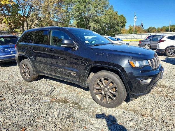 2016 JEEP GRAND CHEROKEE Limited — Passenger 3/4