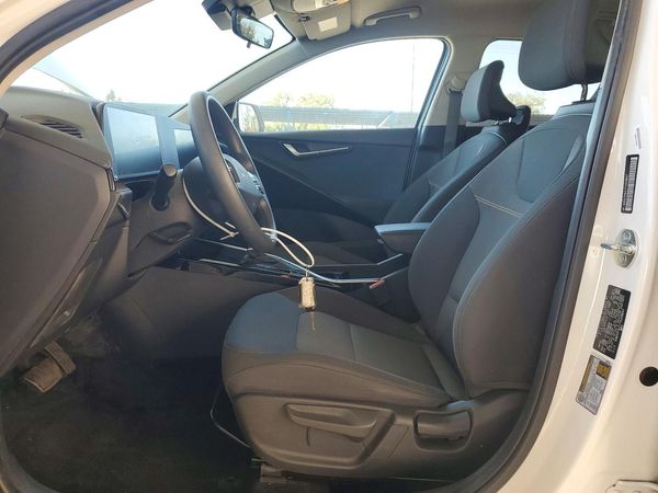 2026 KIA NIRO LX — DENT