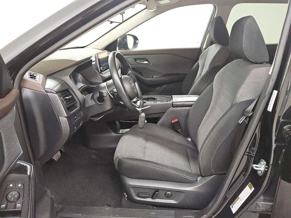 2023 NISSAN ROGUE SV — DENT