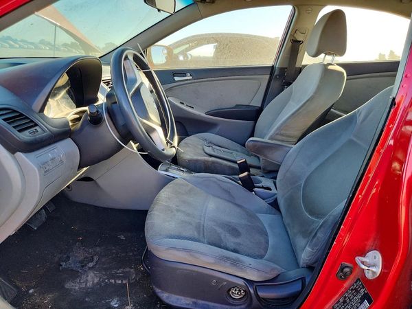 2013 HYUNDAI ACCENT GLS, GS — DENT