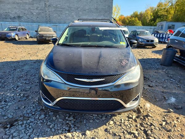 2017 CHRYSLER PACIFICA Touring L — DIRF