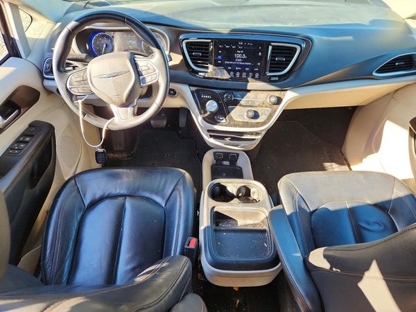 2017 CHRYSLER PACIFICA Touring L — CKPT