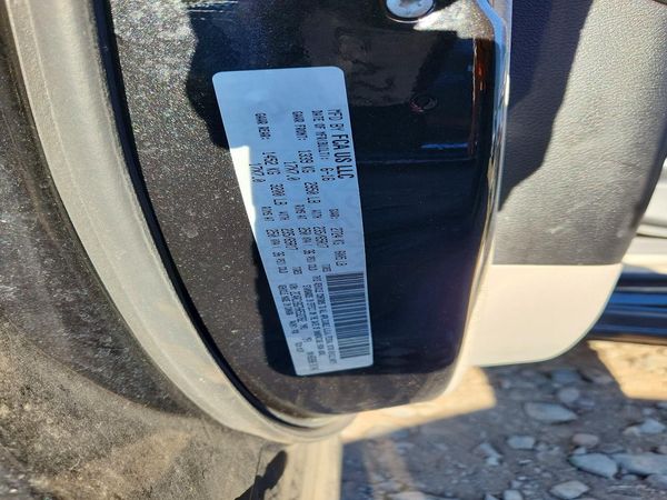 2017 CHRYSLER PACIFICA Touring L — VINS