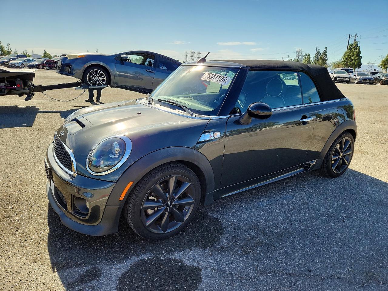 2014 MINI COOPER — Front 3/4