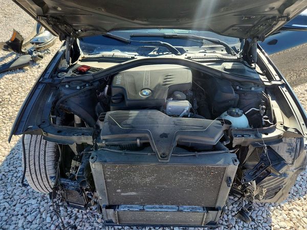 2016 BMW 328 GT — Engine bay