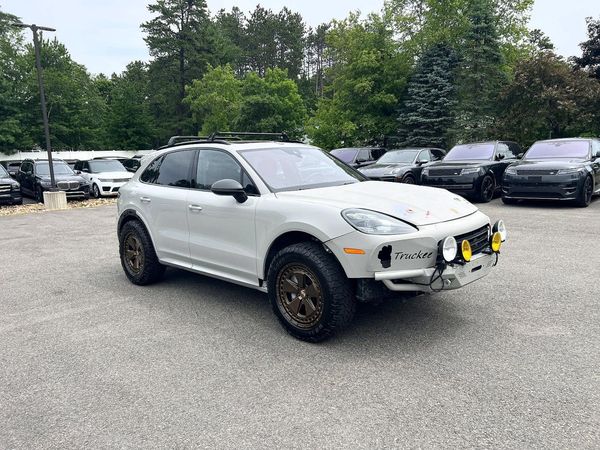 2021 PORSCHE CAYENNE