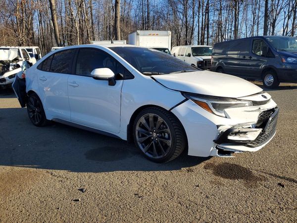 2024 TOYOTA COROLLA SE
