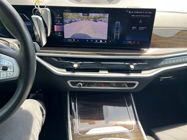 2024 BMW X7