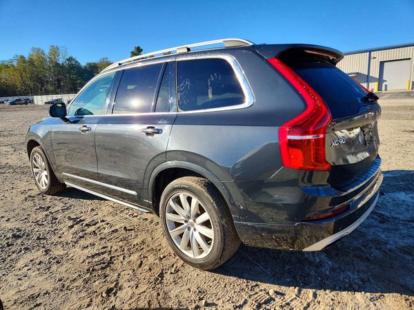 2017 VOLVO XC90 Momentum — DSRA