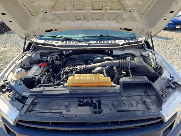 2020 FORD F150 — Engine bay