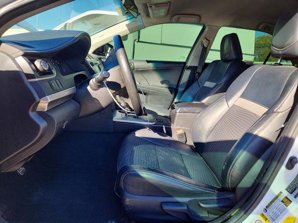 2014 TOYOTA CAMRY — DENT
