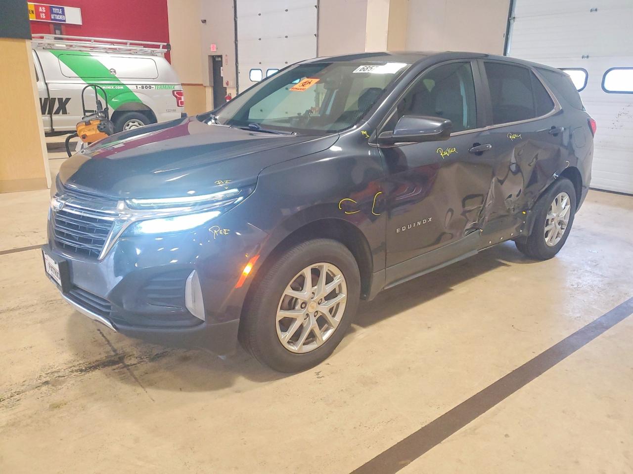2022 CHEVROLET EQUINOX LT (1LT) — Front 3/4