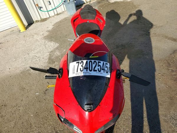 2012 DUCATI SUPERBIKE