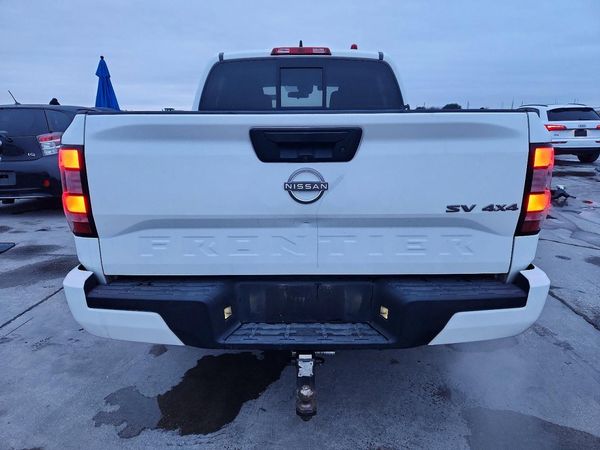 2022 NISSAN FRONTIER Crew Cab