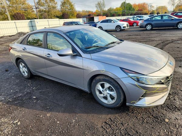 2021 HYUNDAI ELANTRA SE — Passenger 3/4