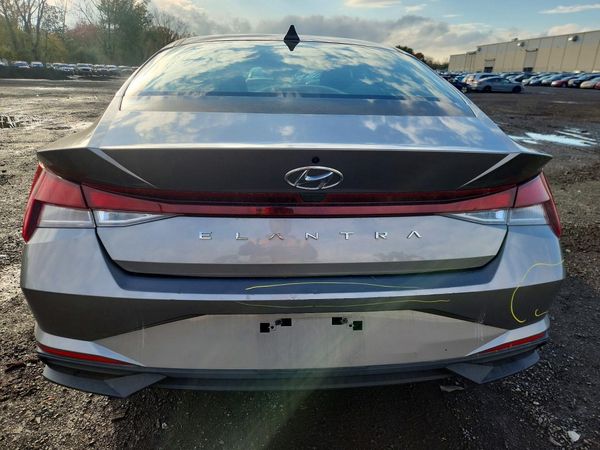 2021 HYUNDAI ELANTRA SE — DIRR