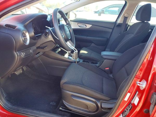2022 KIA FORTE FE, LXS — DENT