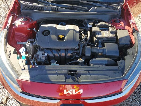 2022 KIA FORTE FE, LXS — Engine bay