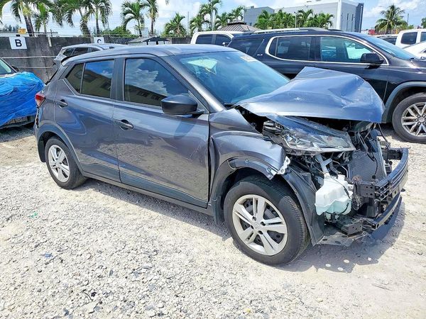 2024 NISSAN KICKS S — Passenger 3/4