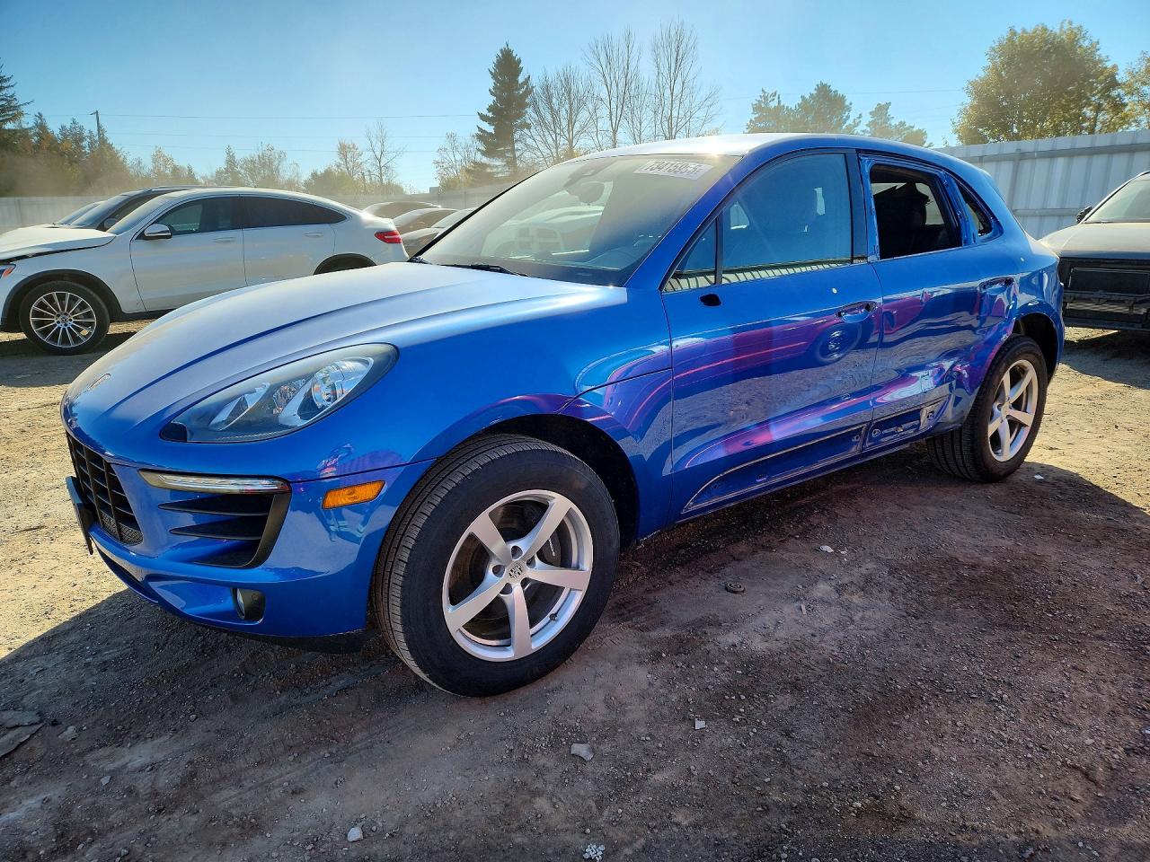 2017 PORSCHE MACAN — Front 3/4