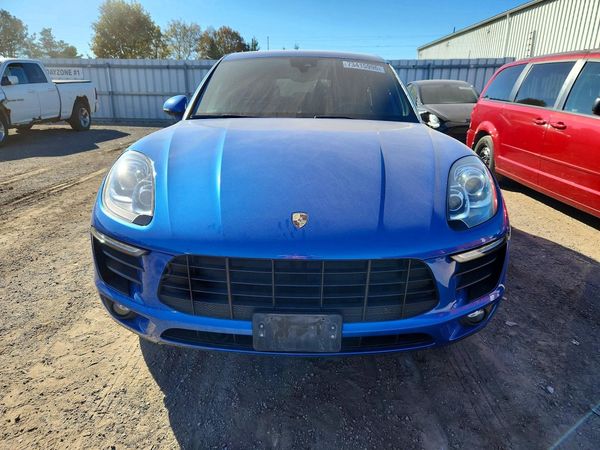 2017 PORSCHE MACAN — DIRF