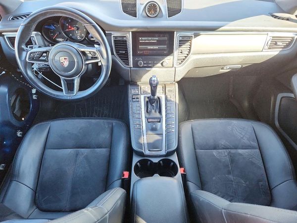 2017 PORSCHE MACAN — CKPT