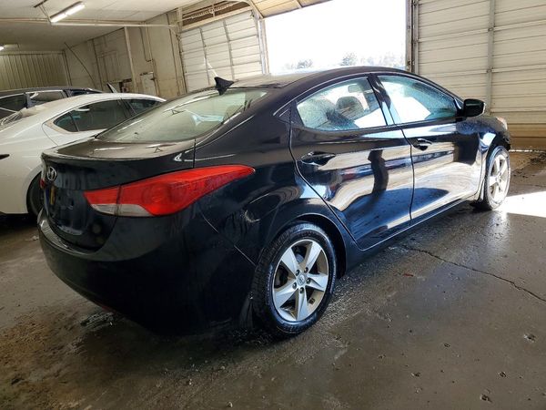 2012 HYUNDAI ELANTRA