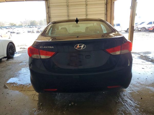 2012 HYUNDAI ELANTRA