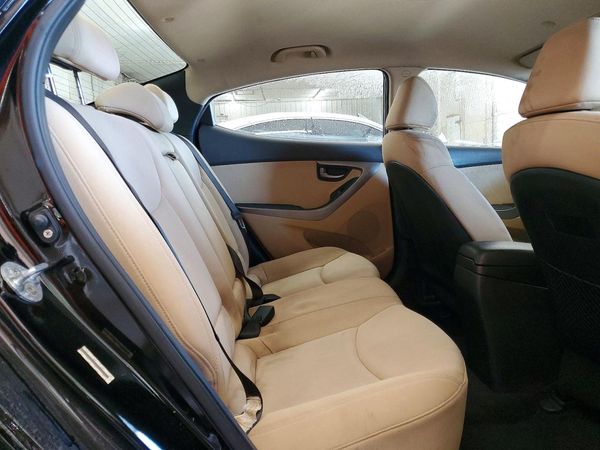 2012 HYUNDAI ELANTRA