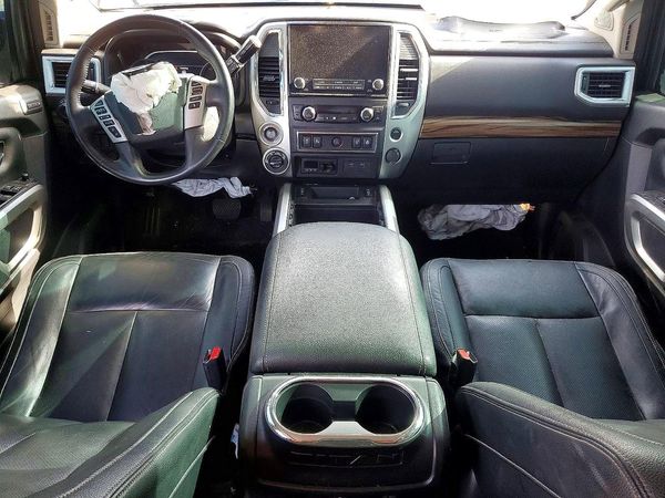 2021 NISSAN TITAN Crew Cab — CKPT