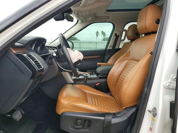 2017 LAND ROVER DISCOVERY HSE — DENT