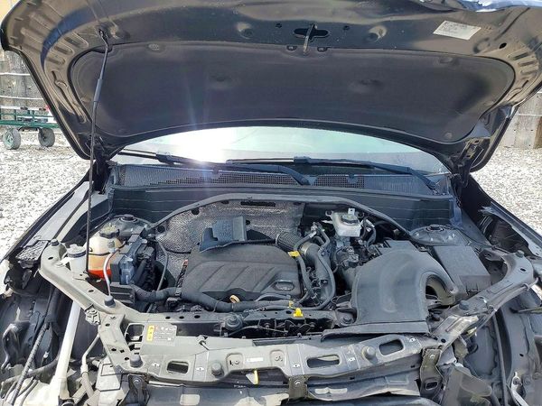 2021 CHEVROLET TRAILBLAZE — Engine bay