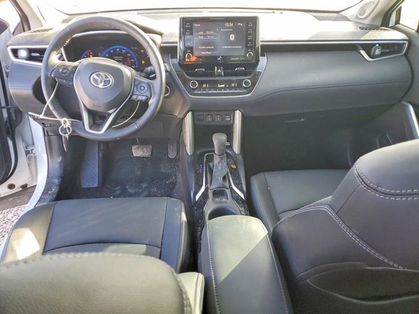 2022 TOYOTA COROLLA CROSS XLE — CKPT